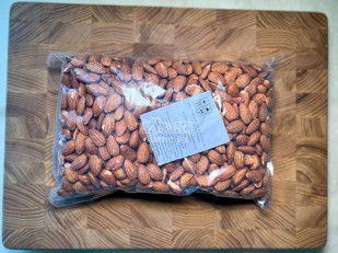 Рыбные снеки: Миндаль жарено-соленый