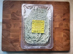 Фрайчизы со вкусом копченая семга (100 гр.): Сыр Чечил паутинка (зелень чеснок)  500 гр.