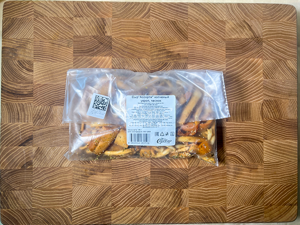 Сыр 150 гр ГОРНЫЙ СЫРОВАР (Ассорти копчёный с укропом и чесноком) в Воронеже