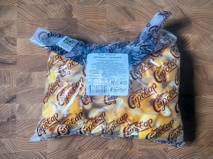 Арахис в глазури: Сыр 1 кг ГОРНЫЙ СЫРОВАР (Бочонок копчёный с паприкой)