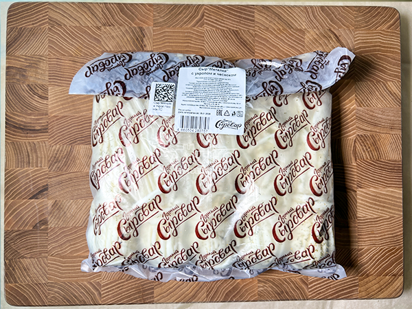 Сыр 1 кг ГОРНЫЙ СЫРОВАР (Метёлка с укропом и чесноком) в Воронеже