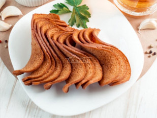 Сурские гренки Буженина с хреном (100 гр): Ресторанные гренки с сметаной и зеленью